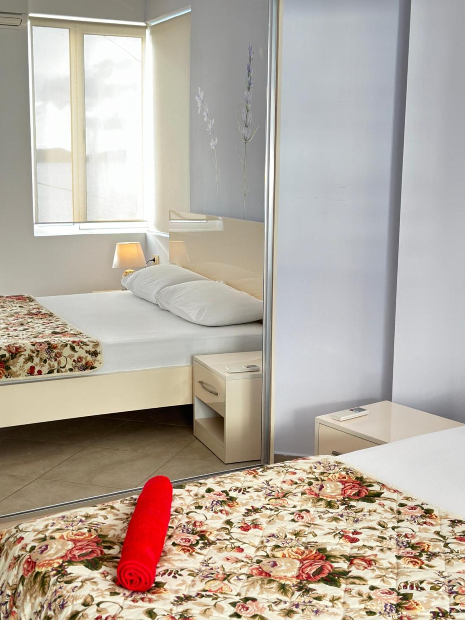Violet Sea View Apartment Saranda Kültér fotó